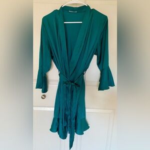 Women’s Teal Satiny Robe size M